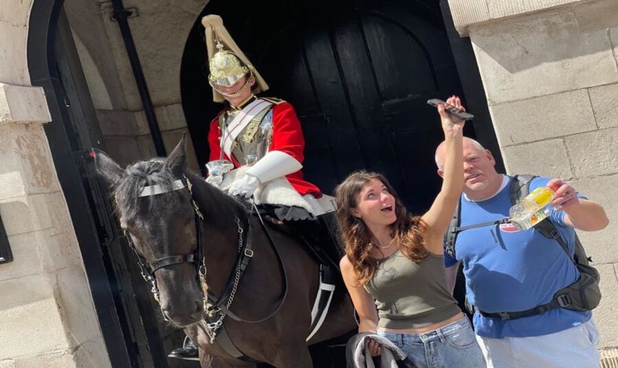 London: The Changing of the Guard Tour and Buckingham Palace - Changing of the Guard: Best Spots, Best Timing, and the Wet-Change Backup