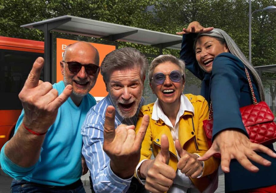 London: The Fun Tour with Live Theatre and Comedy - Why the custom panoramic coach makes a real difference