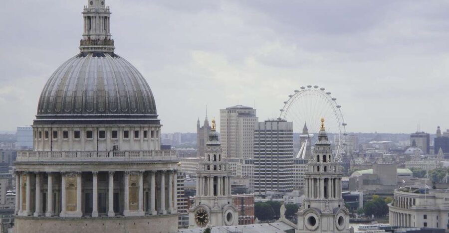 London: Top 30 Sights Walking Tour & St Pauls Cathedral - Westminster Abbey and the Westminster Area, Then a Subway Ride