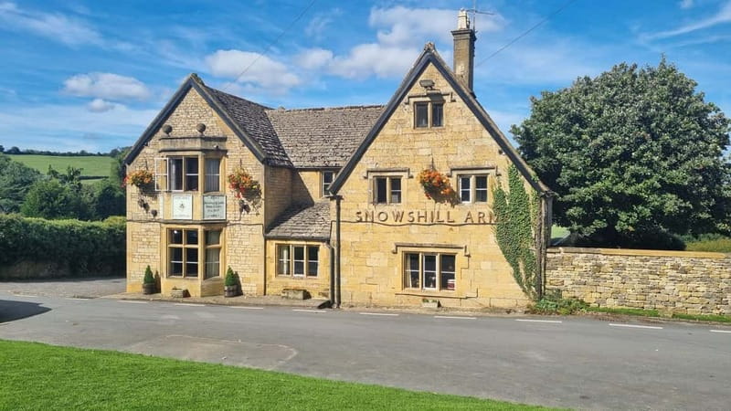 London: Top 7 Cotswolds Stops plus Shakespeare's Stratford - Bourton-on-the-Water: the Windrush stroll you will talk about later
