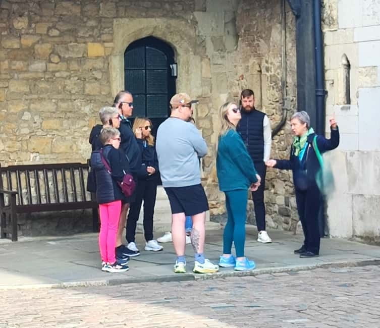 London: Tower of London and Tower Bridge Private Tour - Crown Jewels: More Than a Pretty Display