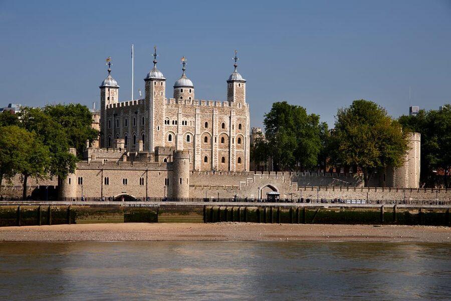 London: Tower of London, Hop-on, Hop-off Bus & River Cruise - Who this tour suits best, and who might prefer something else