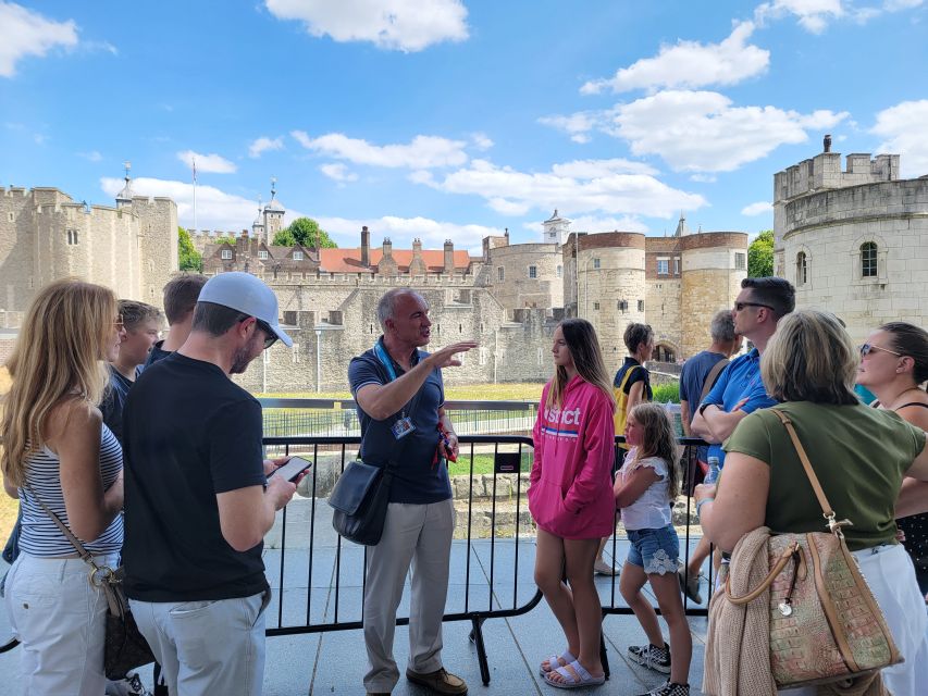 London: Tower of London Tour with Crown Jewels & Beefeaters - The guided highlights route: ravens, Green Tower executions, and Traitors Gate