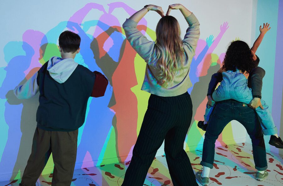 London: Twist Museum Ticket - Rules that affect real comfort: food, pushchairs, and kids must be with adults