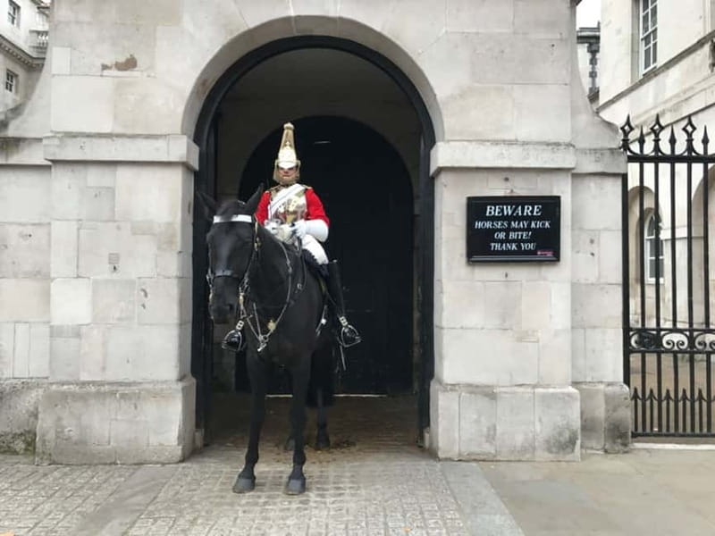 London: Ultimate One-Day Tour with Tower, Abbey & Cruise - Horse Guards Parade and Trafalgar Square lunch break