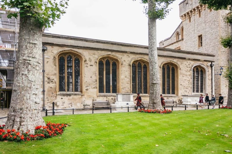 London: VIP Tower Opening Ceremony, Crown Jewels & Cruise - The opening ceremony: what you’ll see and why it matters