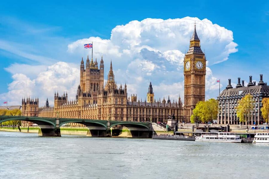 London: Westminster Abbey, Big Ben & Buckingham Guided Tour - From Churchill to Parliament Square, the route starts with purpose