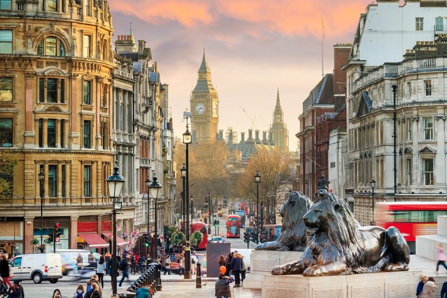 London: Westminster Abbey Skip-the-line Entry & Guided Tour - St. Margaret’s Church: a quick detour with real meaning