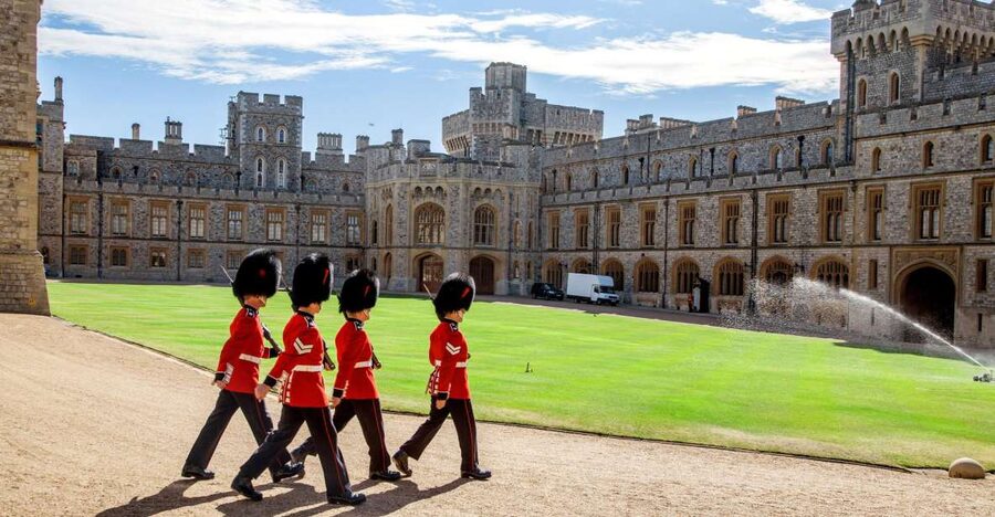 London: Windsor Castle, Stonehenge, and Bath Day Trip - Roman Baths: Britain’s Natural Hot Spring Makes the Whole Thing Feel Different