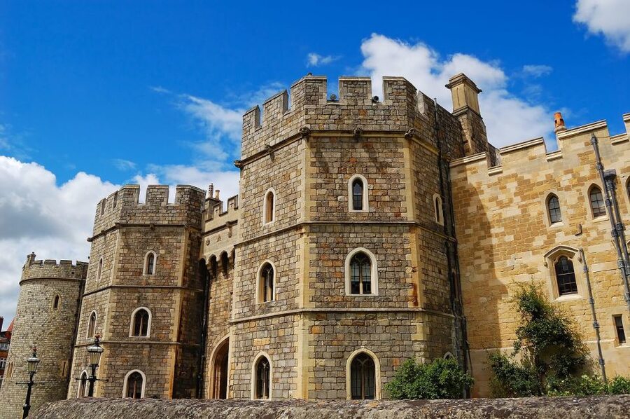 London: Windsor Castle, Stonehenge, and Bath Day Trip - Price and Value: Is $120 a Good Deal for Windsor, Bath, and Stonehenge?