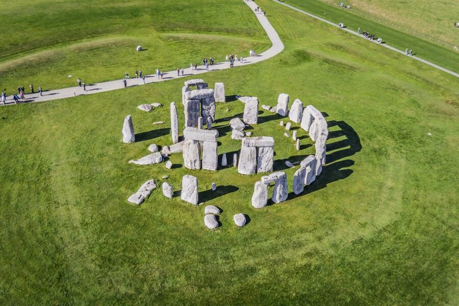 London: Windsor, Stonehenge, Bath, and Roman Baths Day Trip - A long day trip that actually stays organized