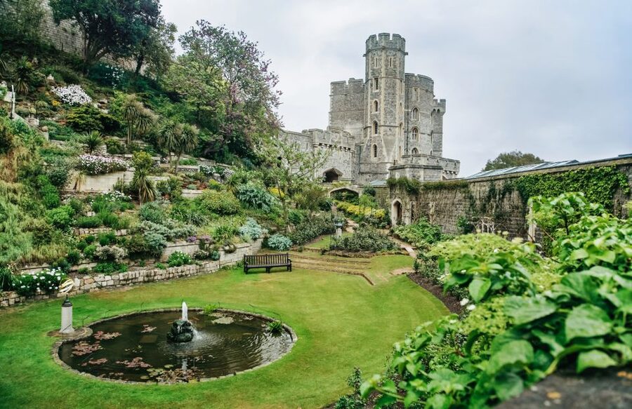 London: Windsor, Stonehenge, Bath, and Roman Baths Day Trip - Bath’s Georgian streets, Abbey views, and the charm that keeps you moving
