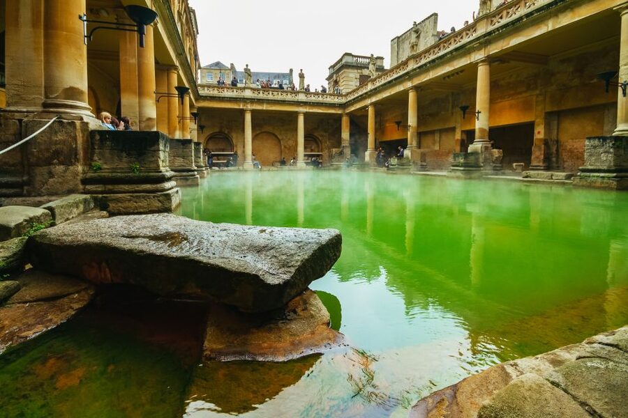 London: Windsor, Stonehenge, Bath, and Roman Baths Day Trip - What kind of traveler should book this?