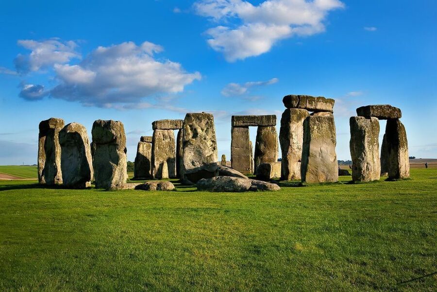 London: Windsor, Stonehenge & Bath with 14th-Century Pub - Should you book this London: Windsor, Stonehenge, and Bath with Lacock pub lunch tour?