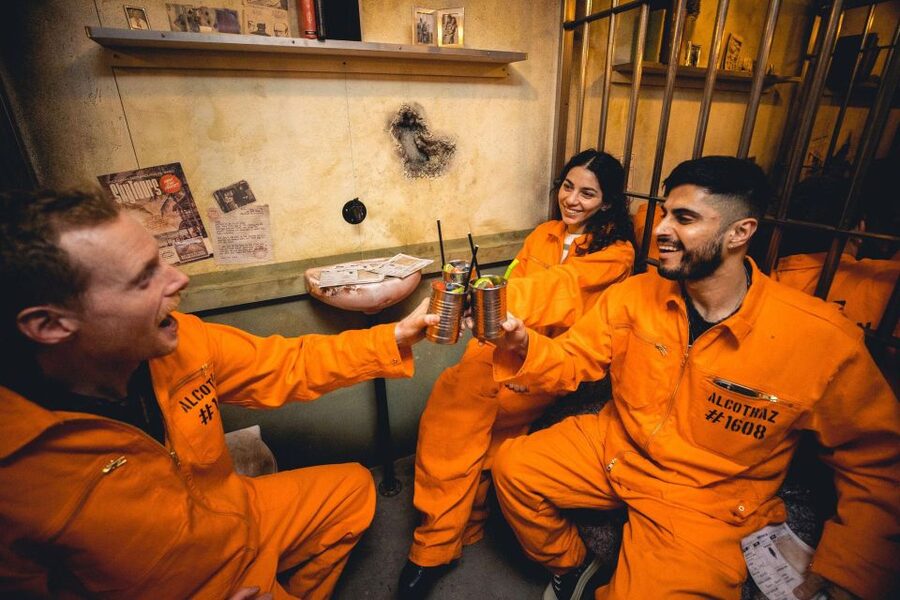 Manchester: Alcotraz Immersive Cocktail Experience Ticket - Two ways to play: smuggle contraband or use the guards’ system