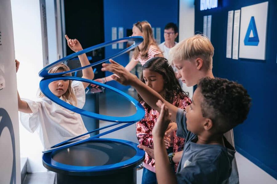Manchester: Museum of Illusions Entry Ticket - What the science explanations add to your visit (and how to use them)