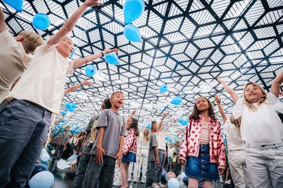 Manchester: Museum of Illusions Entry Ticket - Small group of 10: what it helps with, and what it cannot control