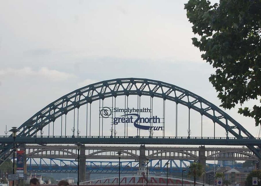 Newcastle: History and Highlights Guided Walking Tour - Finding the Meeting Point: Grey Street to Société Café Bar (Red Beard Included)
