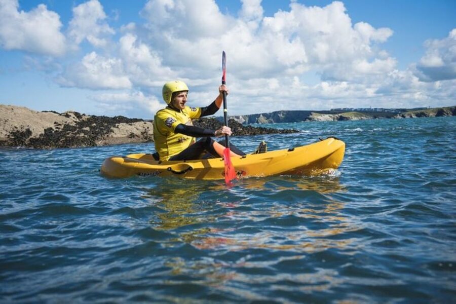 Newquay: Sea Kayaking Tour - From Towan Beach to Newquay’s Coves and Inlets