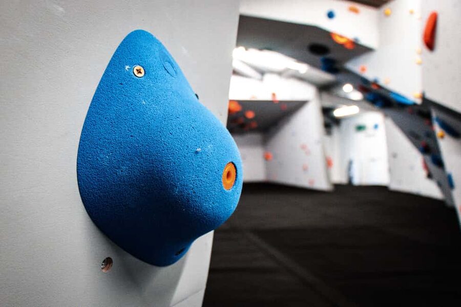 North Devon: Indoor Climbing Taster Session - Why A 1-Hour Indoor Climbing Taster Works So Well In North Devon