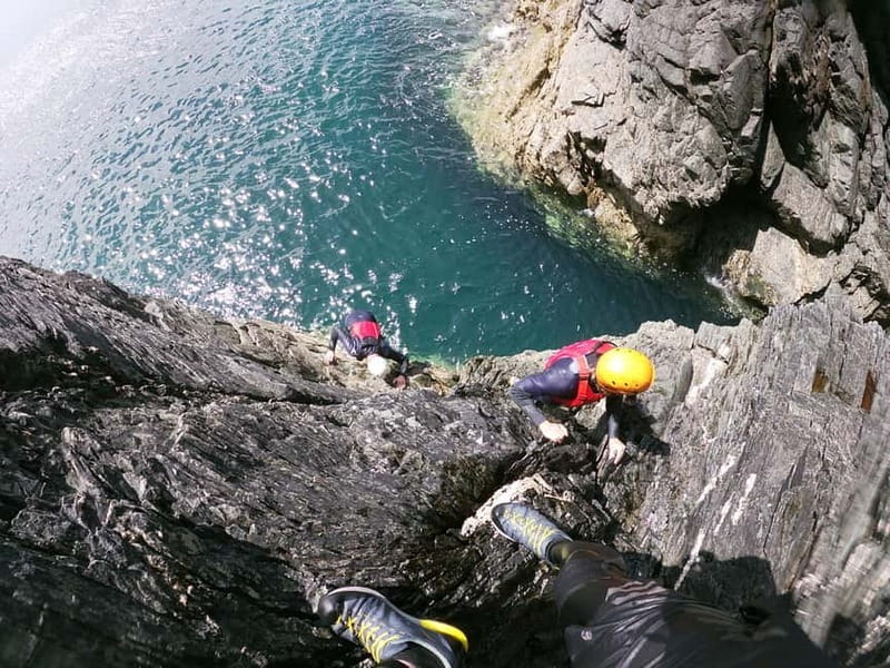 North Wales: Extreme Coasteering with Cliff Climbing & Jumps - The Safety Briefing That Actually Matters (And Takes About 10 Minutes)