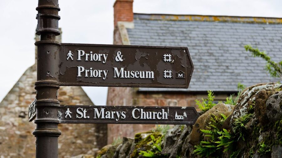 Northumberland: Full-Day Tour of Vera Filming Locations - Episode Clips on Board: How the Day Clicks Together