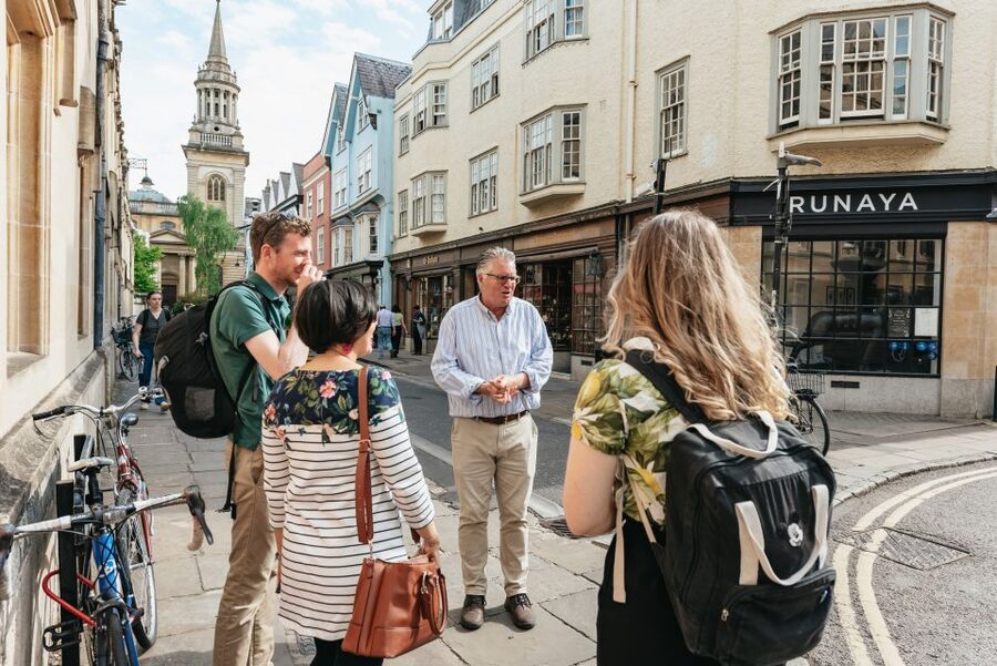 Oxford: City and University Tour, including college entry - Divinity School, Radcliffe Camera, and Sheldonian Theatre
