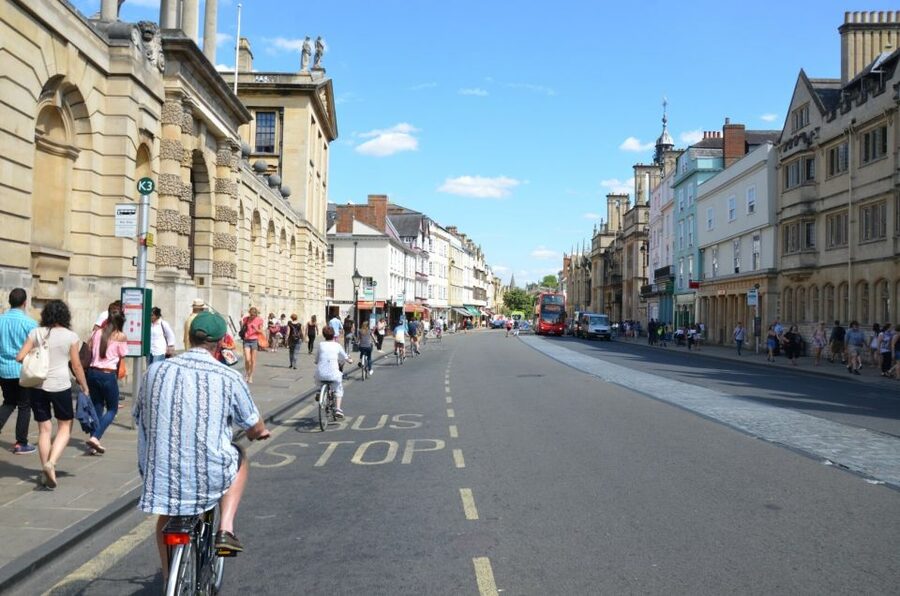 Oxford: City Bike Tour with Student Guide - Why a bike tour is the smart way to see Oxford