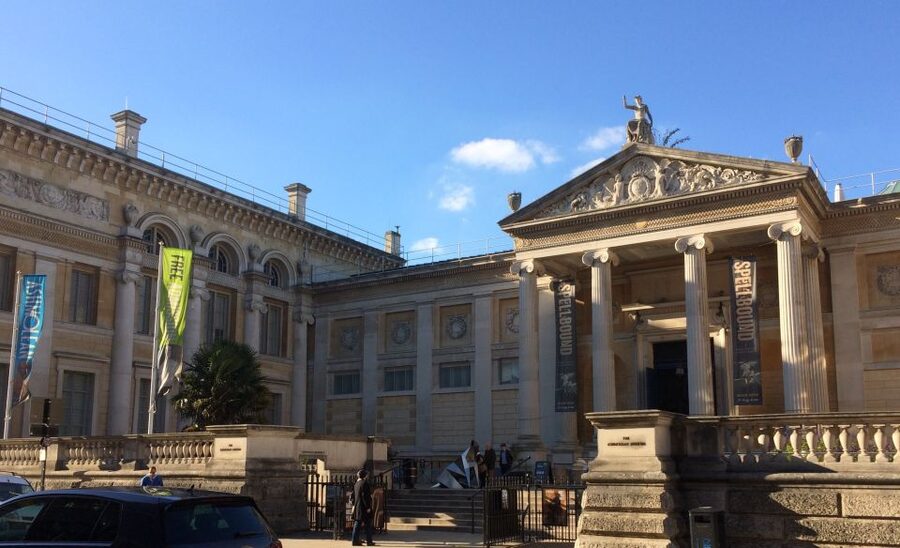 Oxford: Official University and City Walking Tour - Key things that make this Oxford tour work so well