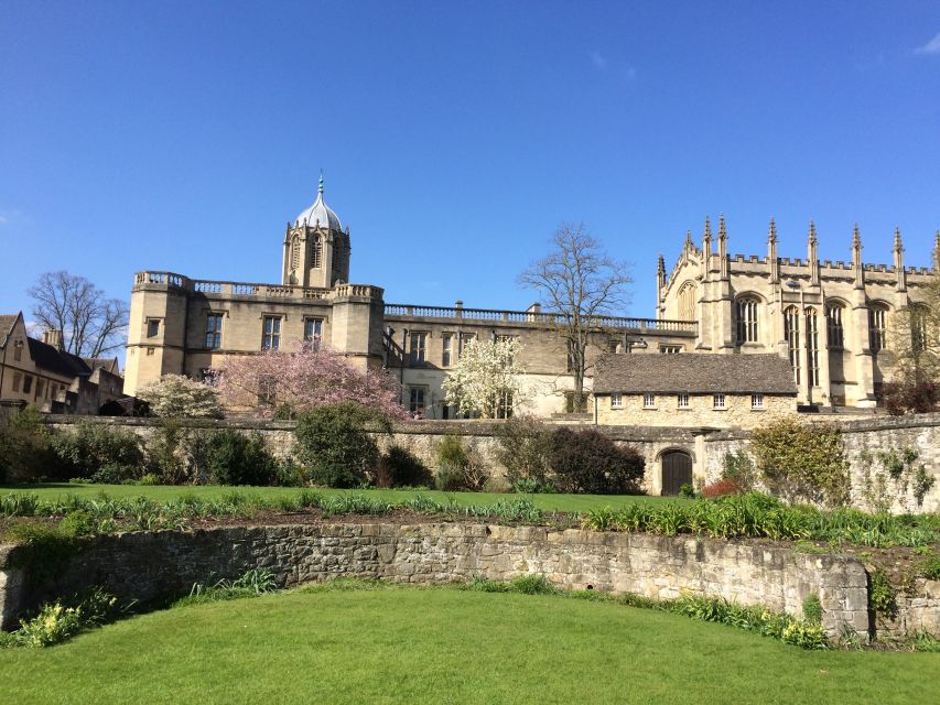 Oxford: Private City Tour & University Historical Highlights - Carfax Crossroads to the Victorian Covered Market, finishing where Oxford breathes