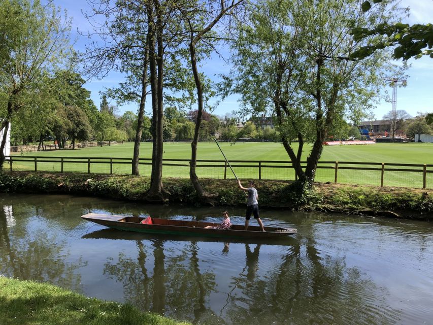 Oxford: Private City Tour & University Historical Highlights - Value and money math: $323 per private group, plus college fees