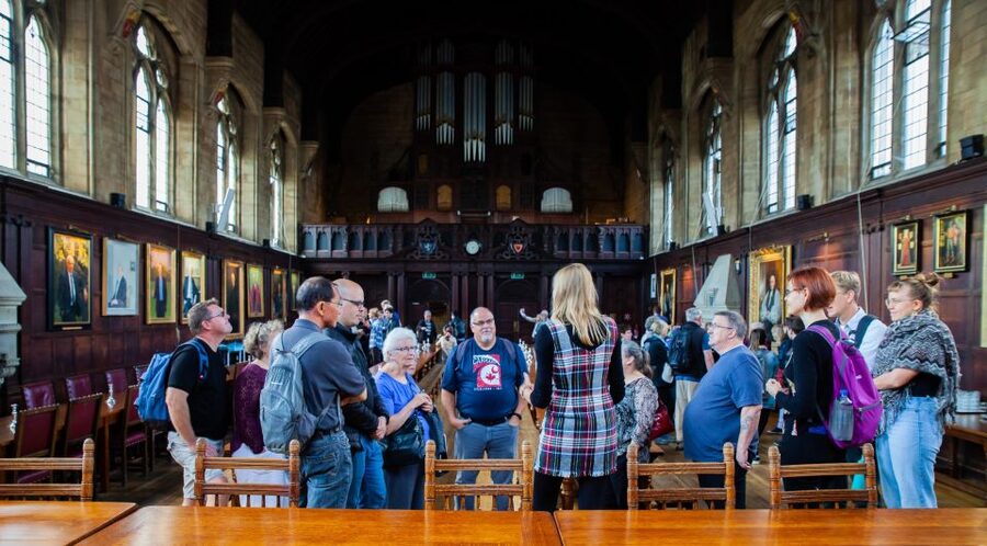 Oxford: Private Walking Tour with University Alumni Guide - Key things I’d plan around