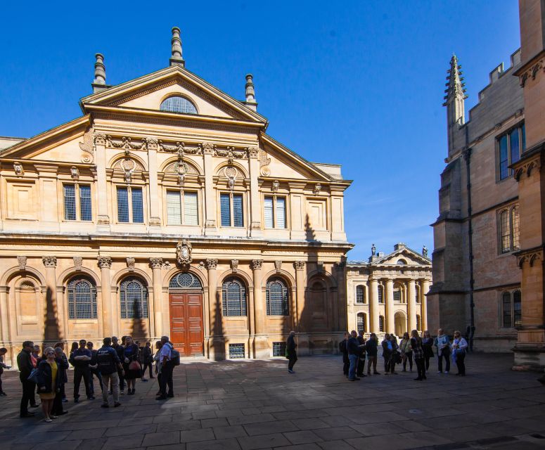 Oxford: Private Walking Tour with University Alumni Guide - A Private Oxford Walk With an Alumni Guide