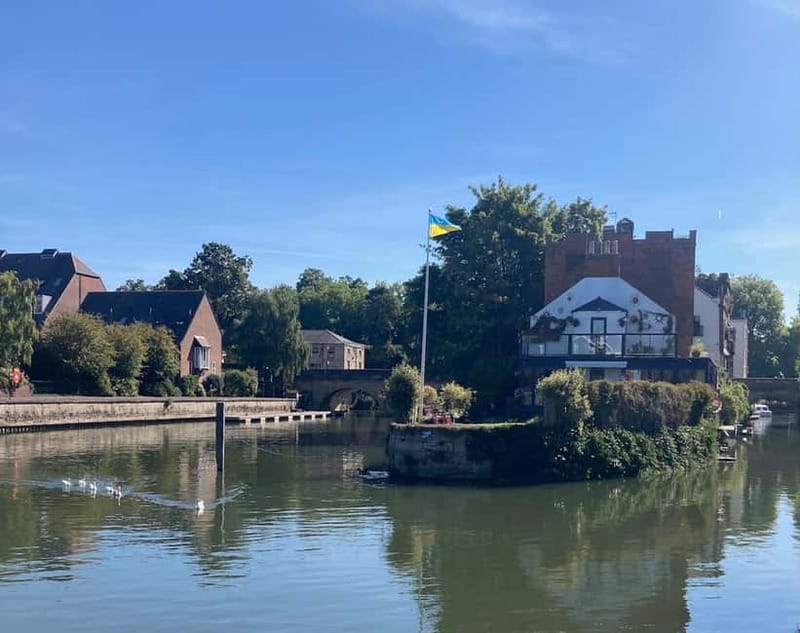 Oxford: Sightseeing Boat Cruise with Prosecco - From Folly Bridge To Iffley Lock: The Thames cruise route