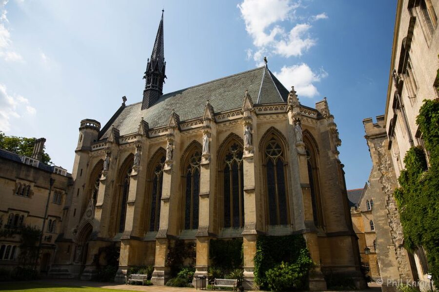 Oxford: Simply Oxford University walking Tour - University Church plus All Souls, Brasenose, and Merton College