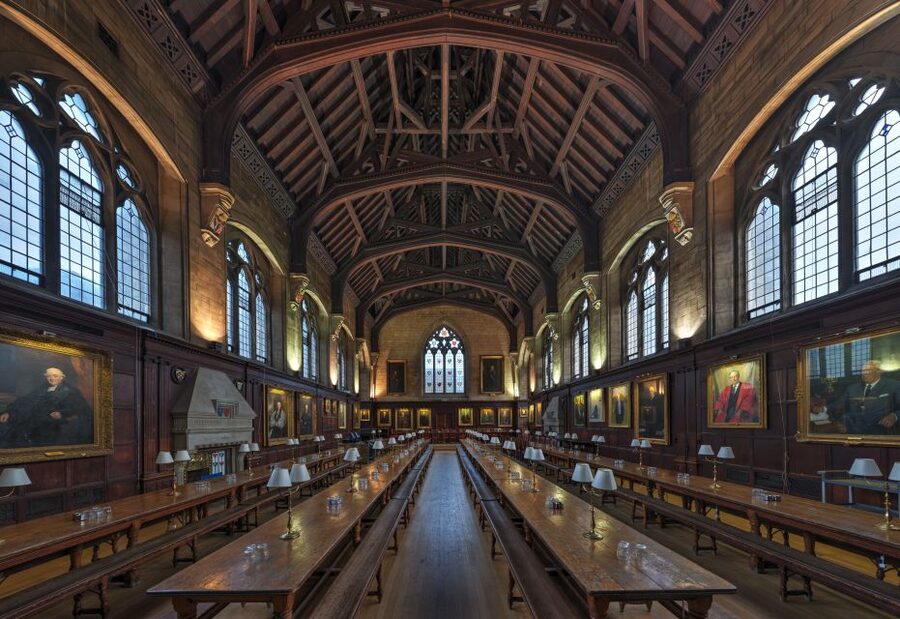 Oxford: University and City Walking Tour with Alumni Guide - Old Colleges Like All Souls, Oriel, Hertford, and Merton