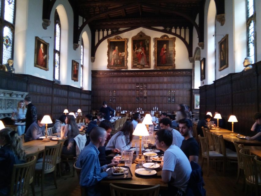 Oxford: University Tour for Prospective Students - The 2.5-hour walk: what “guided tour” looks like in practice