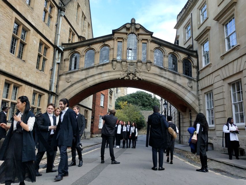 Oxford: University Tour for Prospective Students - Inside Oxford colleges: what you get to see and why it matters