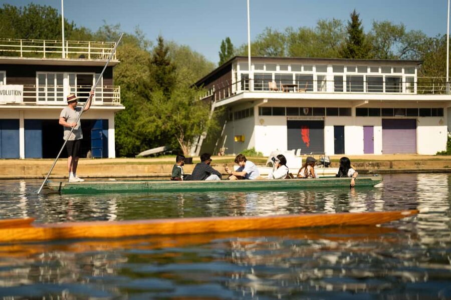 Oxford University Walk & Punt Tour by Alumni™ & New College - Key Things to Know Before You Go