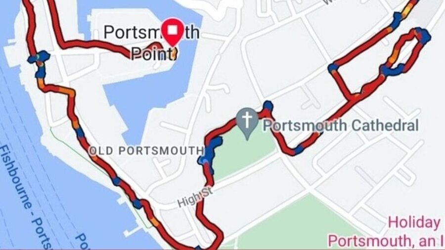 Portsmouth: Old Portsmouth Historical Walking Tour - Samuel the guide: why the humor works and the facts stick
