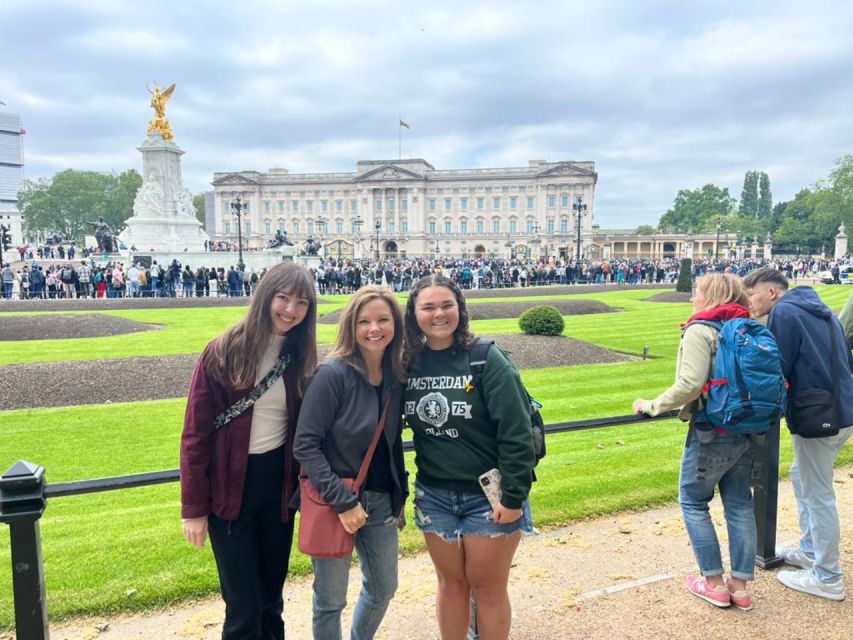 Private London Big Sights Taxi Tour - Why a black taxi tour feels different from buses