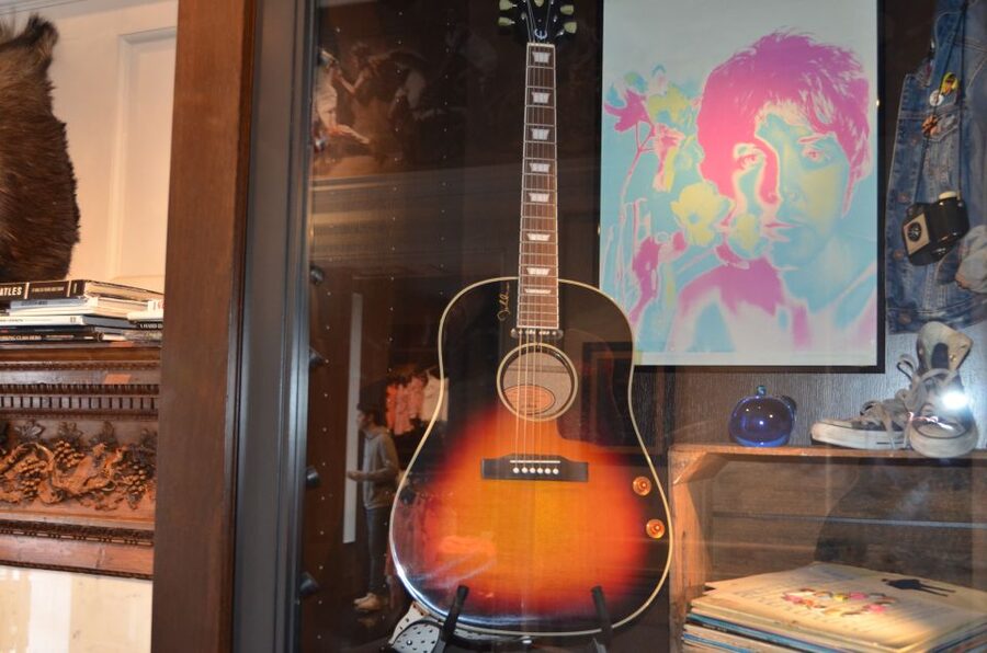 Rock ‘n Roll London Tour By London Taxi - The route logic: Tin Pan Alley to Beatles HQ and beyond