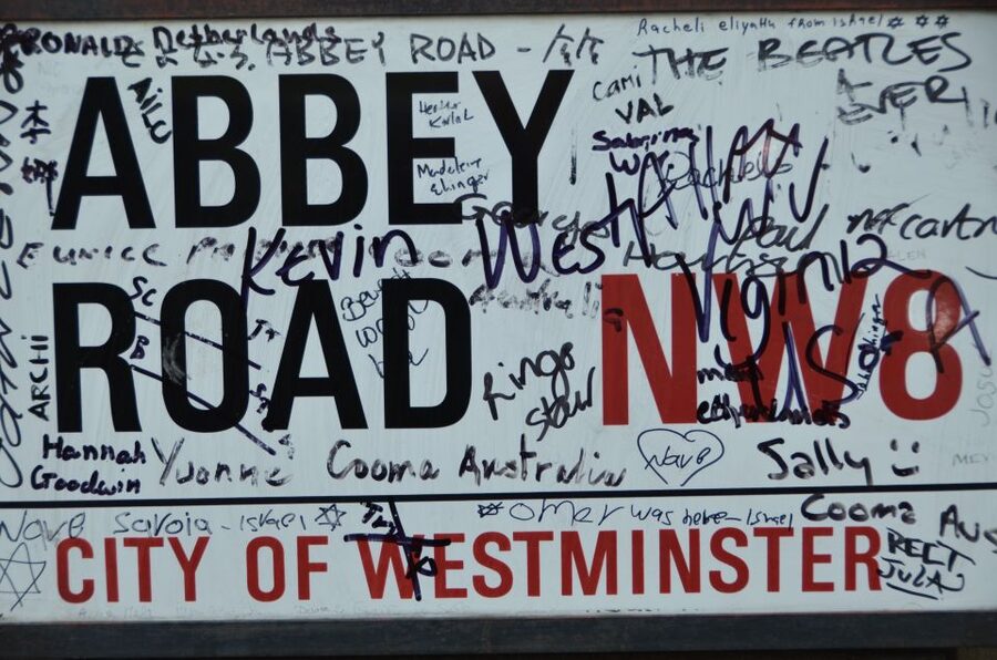 Rock ‘n Roll London Tour By London Taxi - What 4 hours really means, from pickup to drop-off