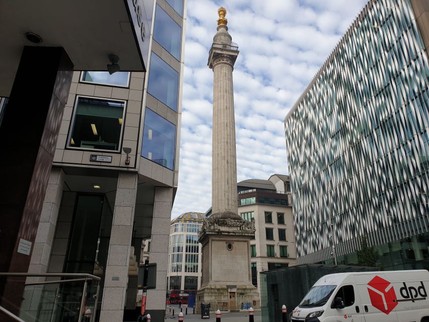 Roman Ruins to Blitz Bombings: London's Fiery History - Tower Hill start: the simple route that turns into a timeline