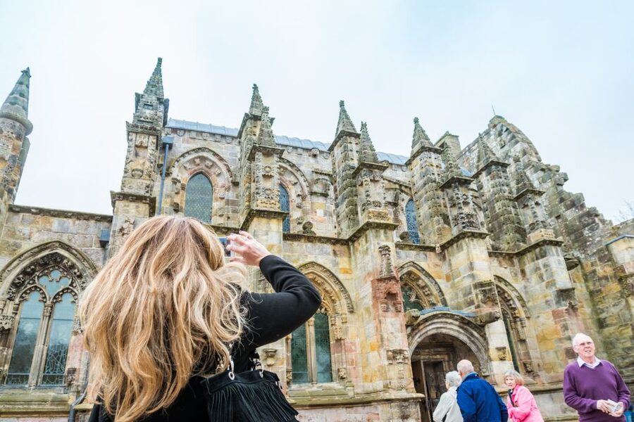 Rosslyn Chapel and Hadrian's Wall Small Group Day Tour - Jedburgh stop after the wall: last stretch, last photos