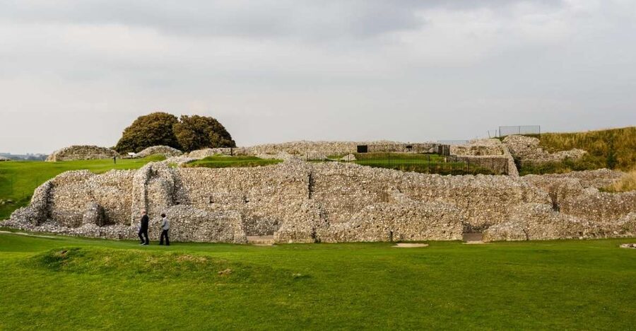 Salisbury: Old Sarum Entry Ticket - Entering Old Sarum: a ticket that turns ruins into a route