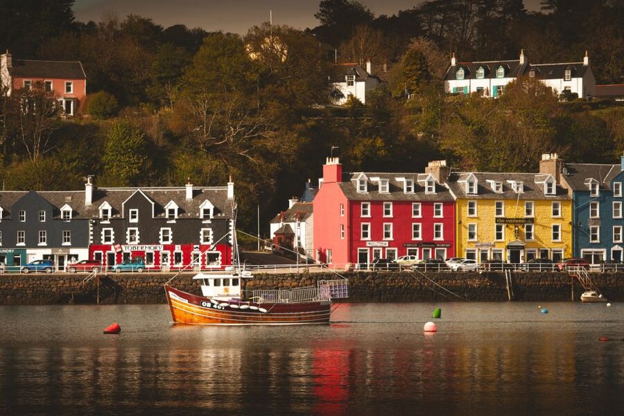 Scotland: West Highlands, Mull and Iona 4-Day Tour - Day 3: Mull’s Dervaig and Calgary Bay, plus Tobermory shops and whisky time