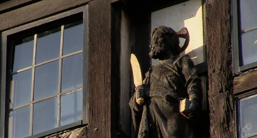 Secret Old London Walking Tour - Hidden memorials and heroic self-sacrifice stories