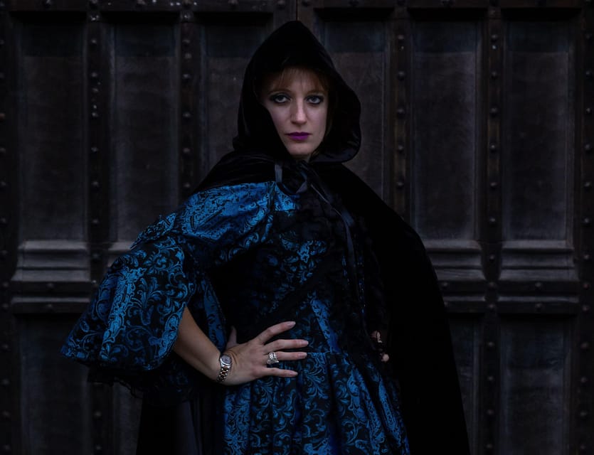 Shadows of York: Ghost Walk and Horrible History. - The stories: ghost encounters and the “horrible history” side