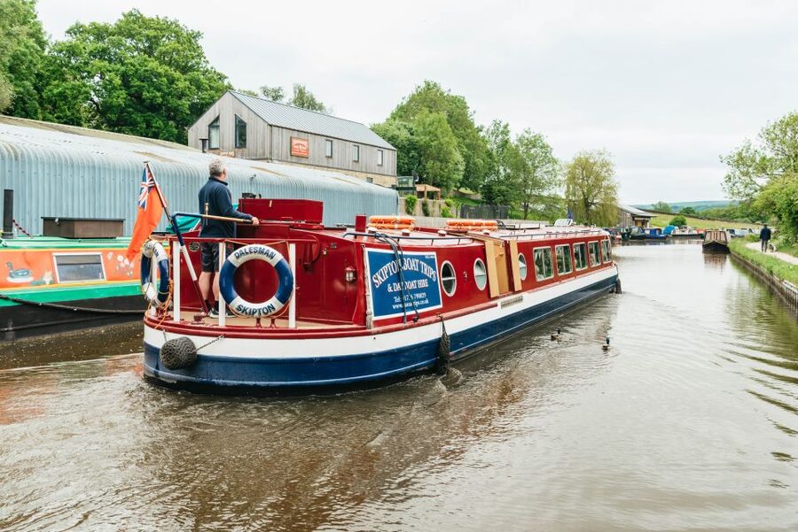 Skipton: 2-Hour Afternoon Tea Cruise - Where this fits best: celebrations, couples, and calm day trips